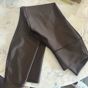 Alo yoga pants size large color brown